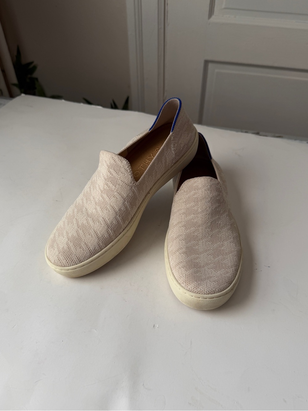 Rothy’s Ivory Houndstooth Slip On Sneaker Shoes Collectors Edition Classic Sz 7